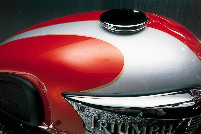 2002 Triumph Bonneville T100 SE